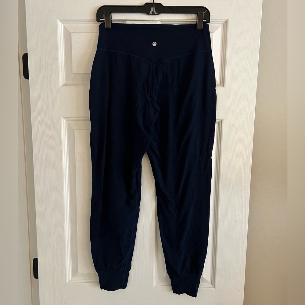 Like new navy blue lululemon joggers size 8